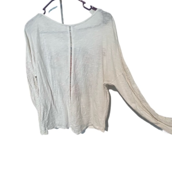 Sundance White Top with Colorful Embroidery - Picture 3 of 9